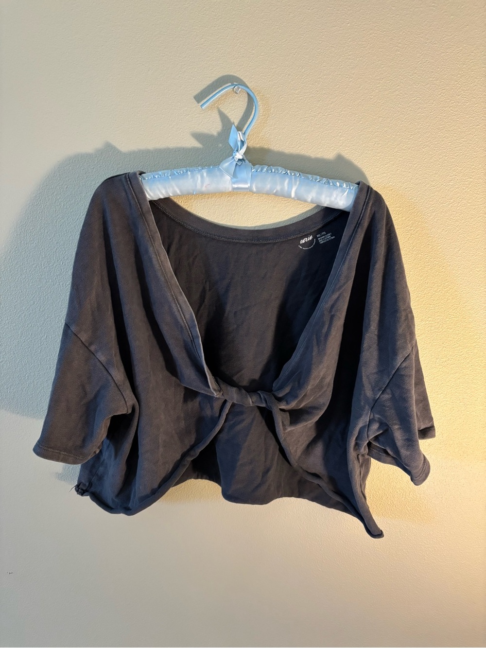 Aerie - Gray Twist-Front Short Sleeve Crop Top!!!
